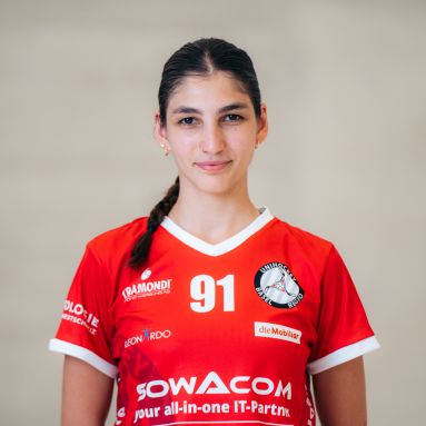 Yagmur Yildiz