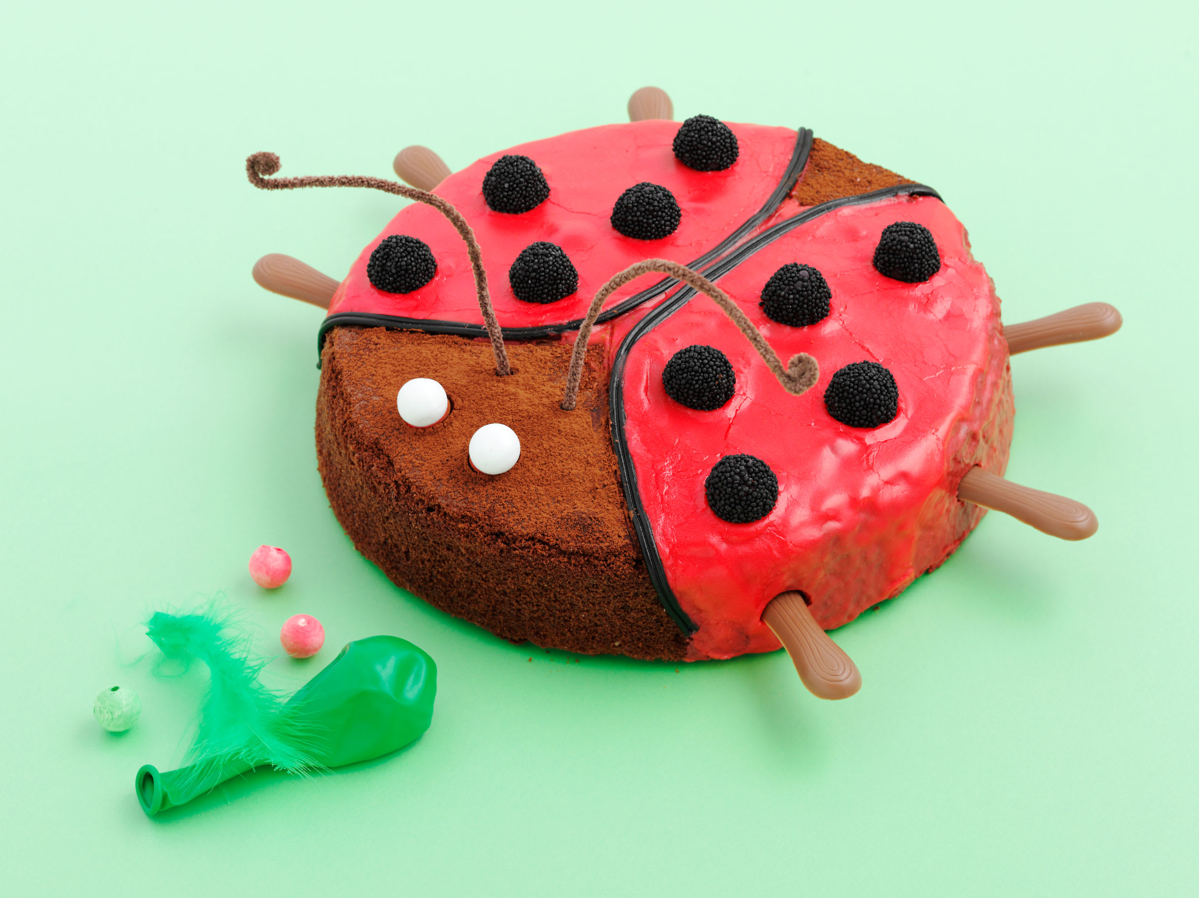 Gateau D Anniversaire Coccinelle Rezept Swissmilk