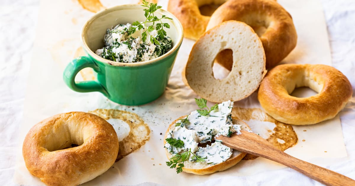 Bagels mit Kräuterfrischkäse - Rezept | Swissmilk