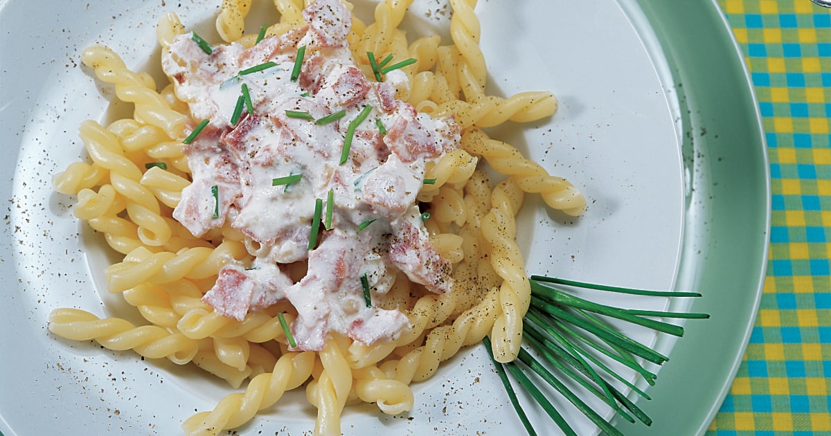 Pasta mit Schinken-Ricotta-Sauce - Rezept | Swissmilk Pasta mit Schinken-Ricotta-Sauce - Rezept | Swissmilk
