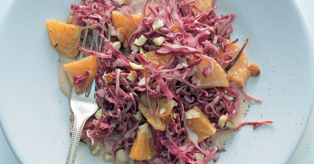 Rotkrautsalat mit Orangen und Haselnüssen - Rezept | Swissmilk