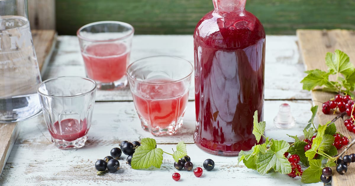 Sirop de cassis et de raisinets - Recette | Swissmilk