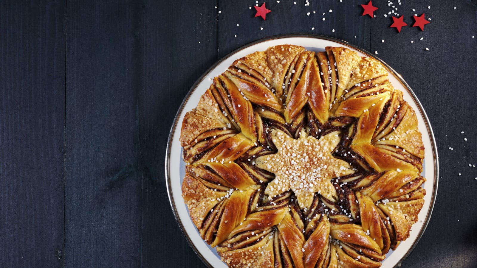 Hefestern mit Marzipan und Drrpflaumen