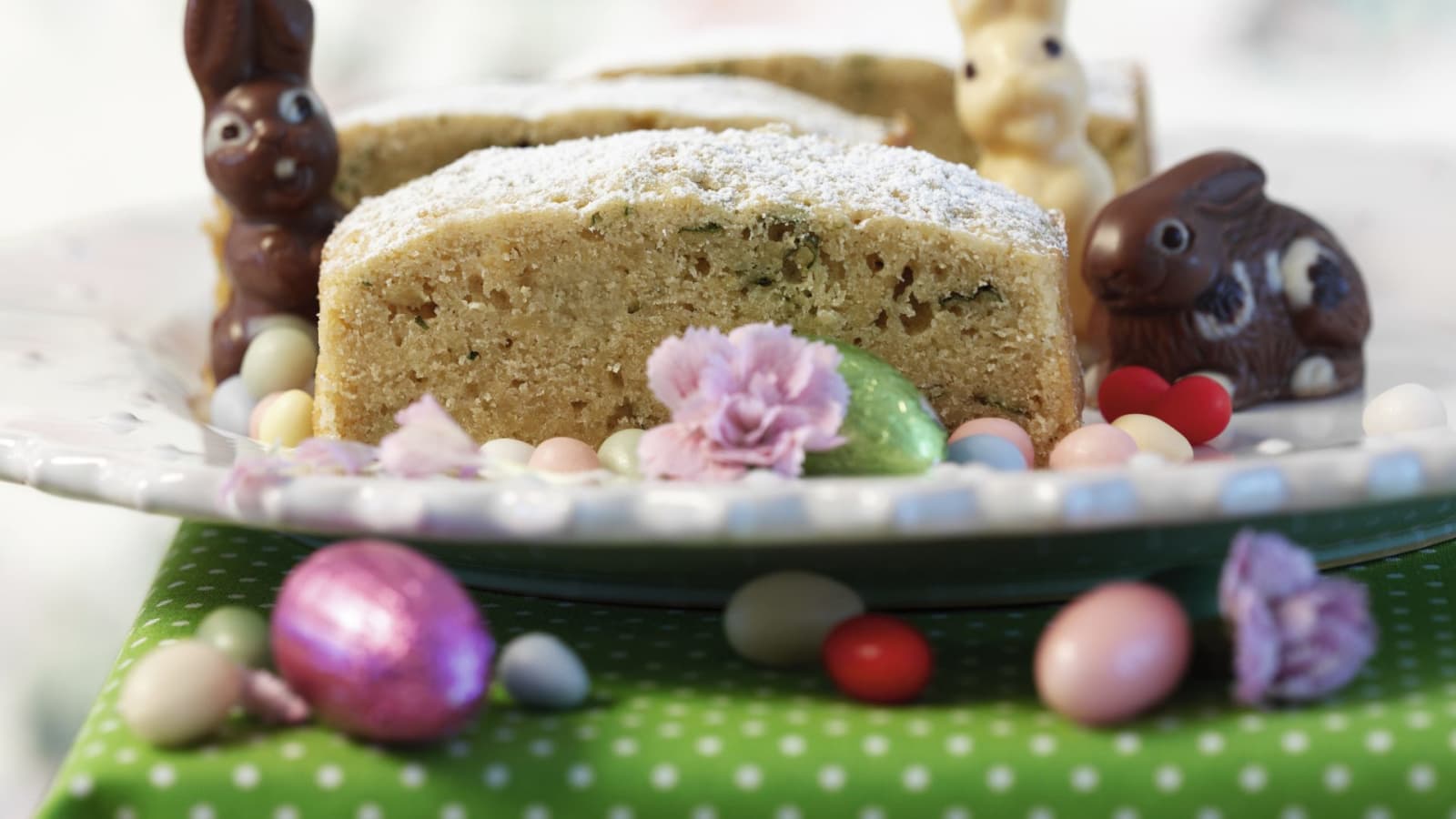 Mini Cakes A La Melisse Recette Swissmilk Mini Cakes A La Melisse Recette Swissmilk