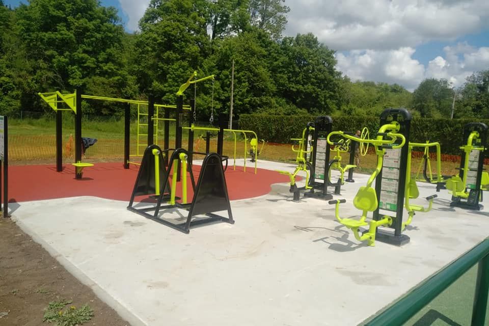 Rue De La Croix Blanche - Vétheuil - Val-d'Oise - Street Workout Park