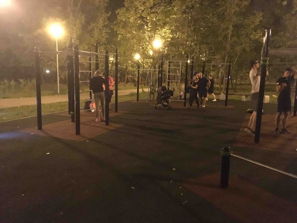 Moscow - Street Workout Park - Улица Берзарина