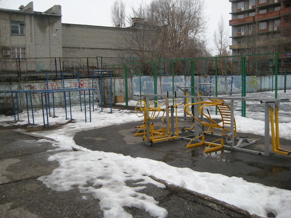 Saratov - Street Workout Park - Центральная Детско-Юношеская Спортивная Школа