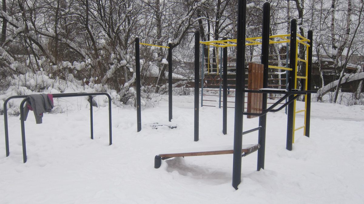 Sergiyev Posad - Outdoor Gym - Ул Клементьевская