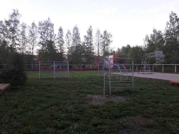 Dno - Street Workout Park - Стадион Локомотив