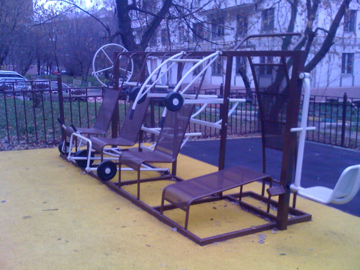 Moscow - Outdoor Gym - Улица Новая Дорога