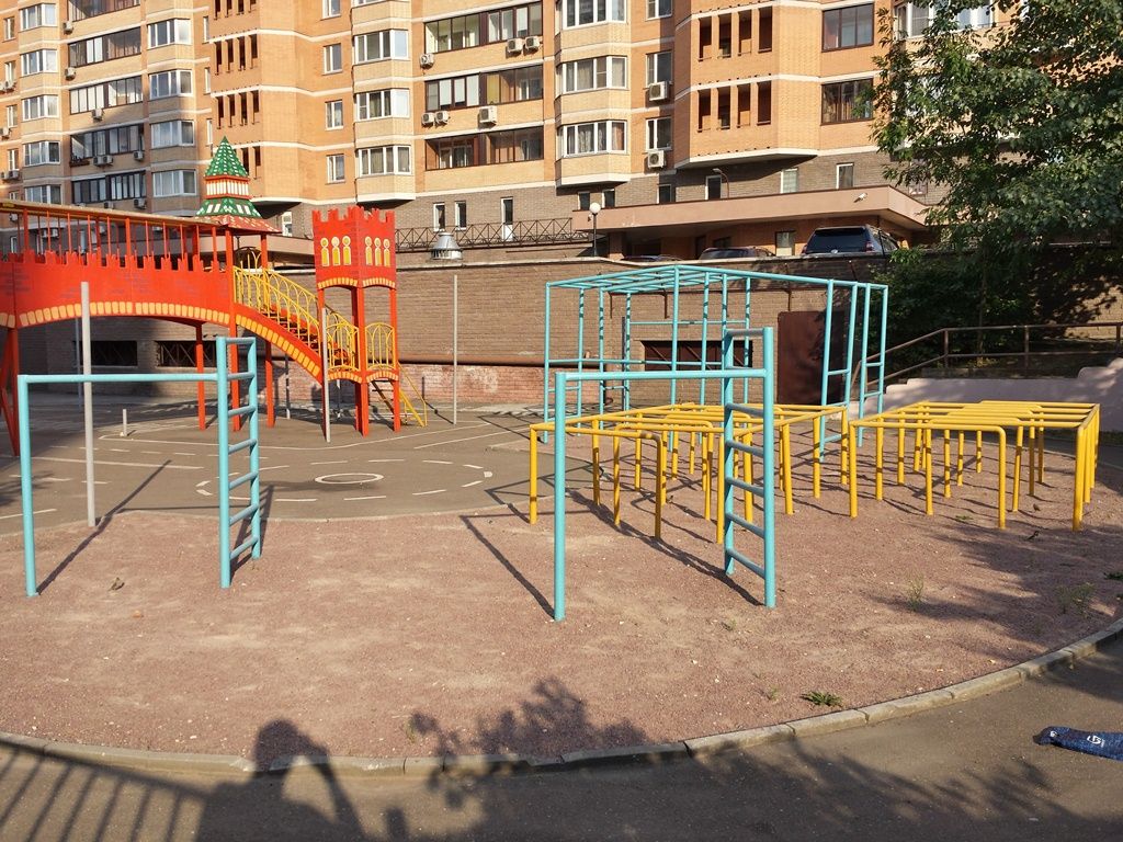 Moscow - Street Workout Park - Ул Никулинская