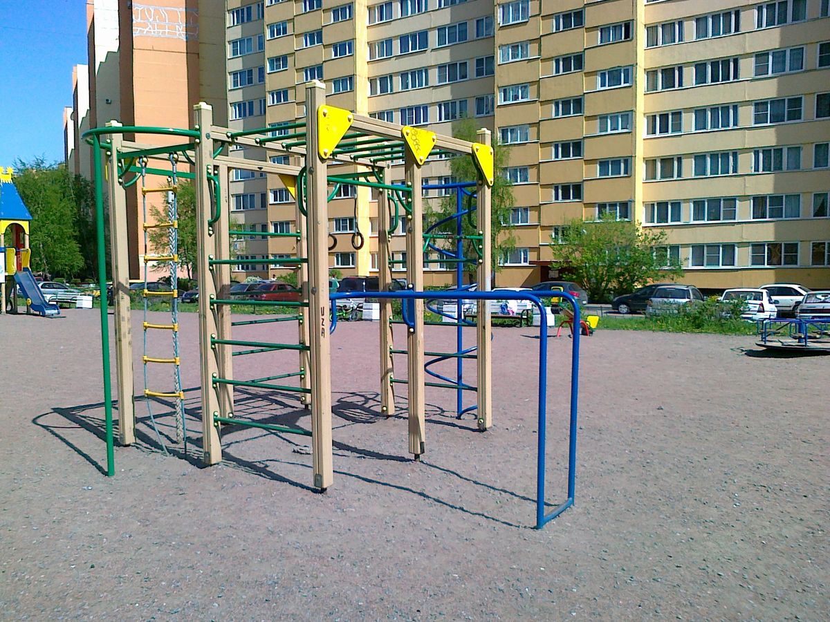 Saint Petersburg - Street Workout Park - Улица Доблести