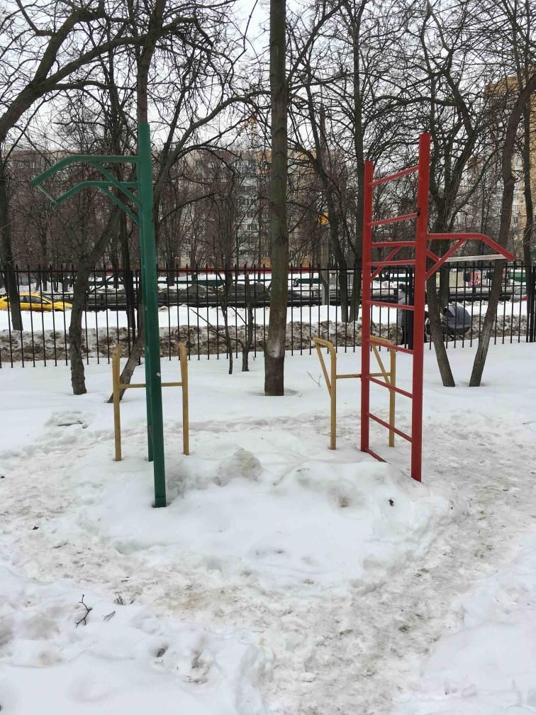 Moscow - Street Workout Park - Профсоюзная Улица