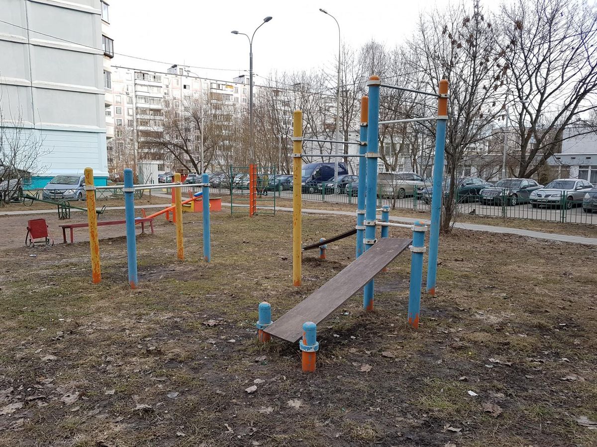 Moscow - Outdoor Gym - Ул Скобелевская