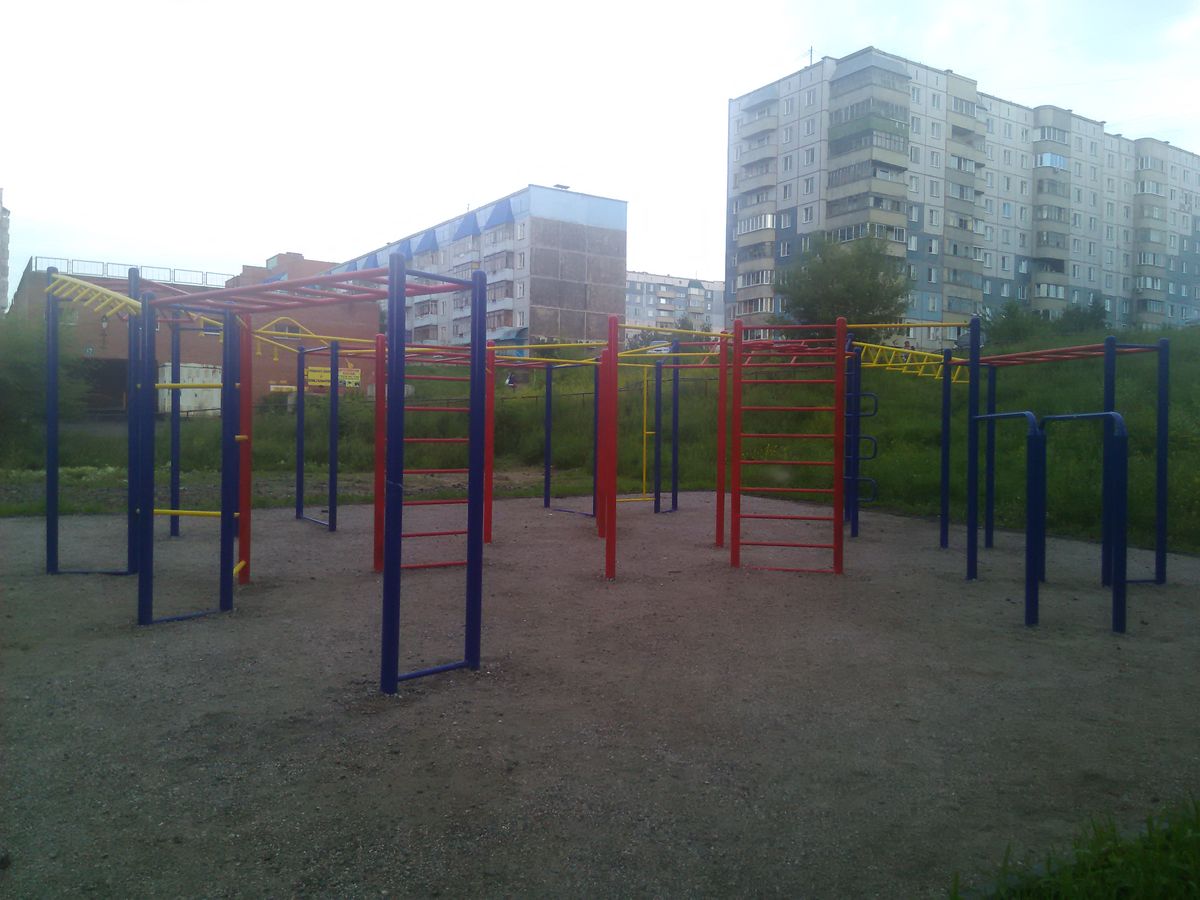 Novosibirsk - Street Workout Park - Улица В Высоцкого