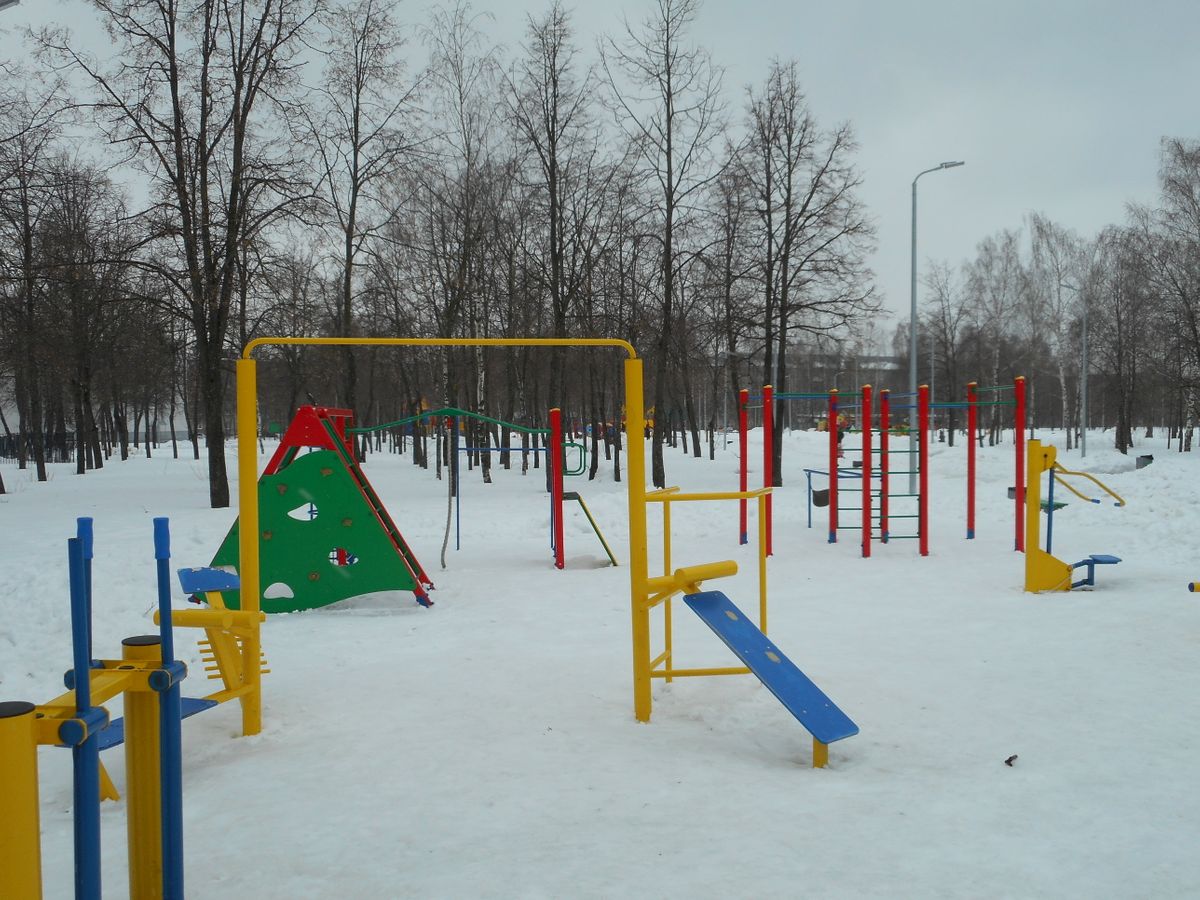 Dzerzhinsk - Street Workout Park - Музыкальный Фонтан