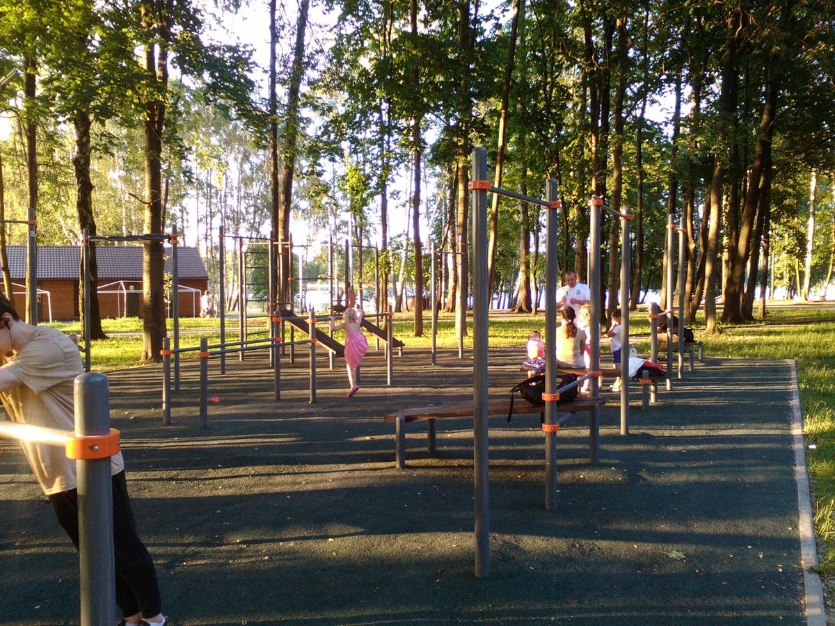 Dolgoprudny - Street Workout Park - Улица Сельхозшкола