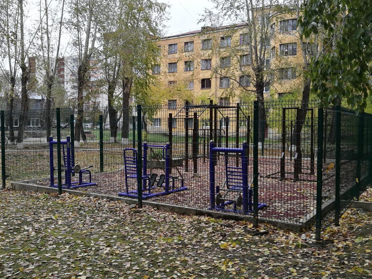 Yekaterinburg - Street Workout Park - Общежитие УрФУ №12