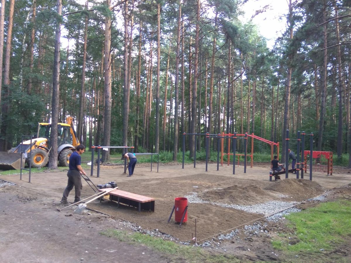 Yekaterinburg - Street Workout Park - Остановка «Семь Ключей»