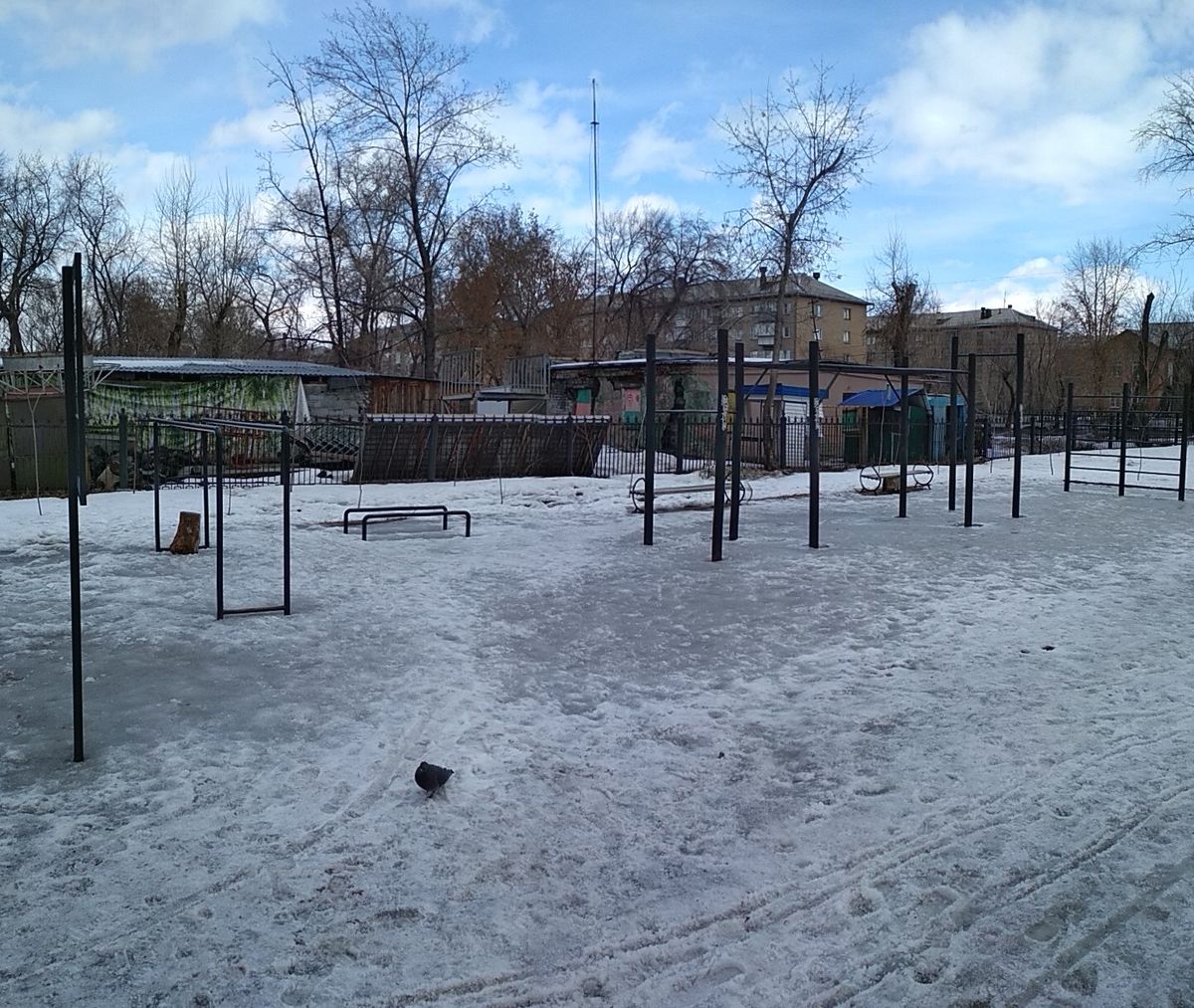 Chelyabinsk - Outdoor Gym - Поликлиника ДГКБ №2