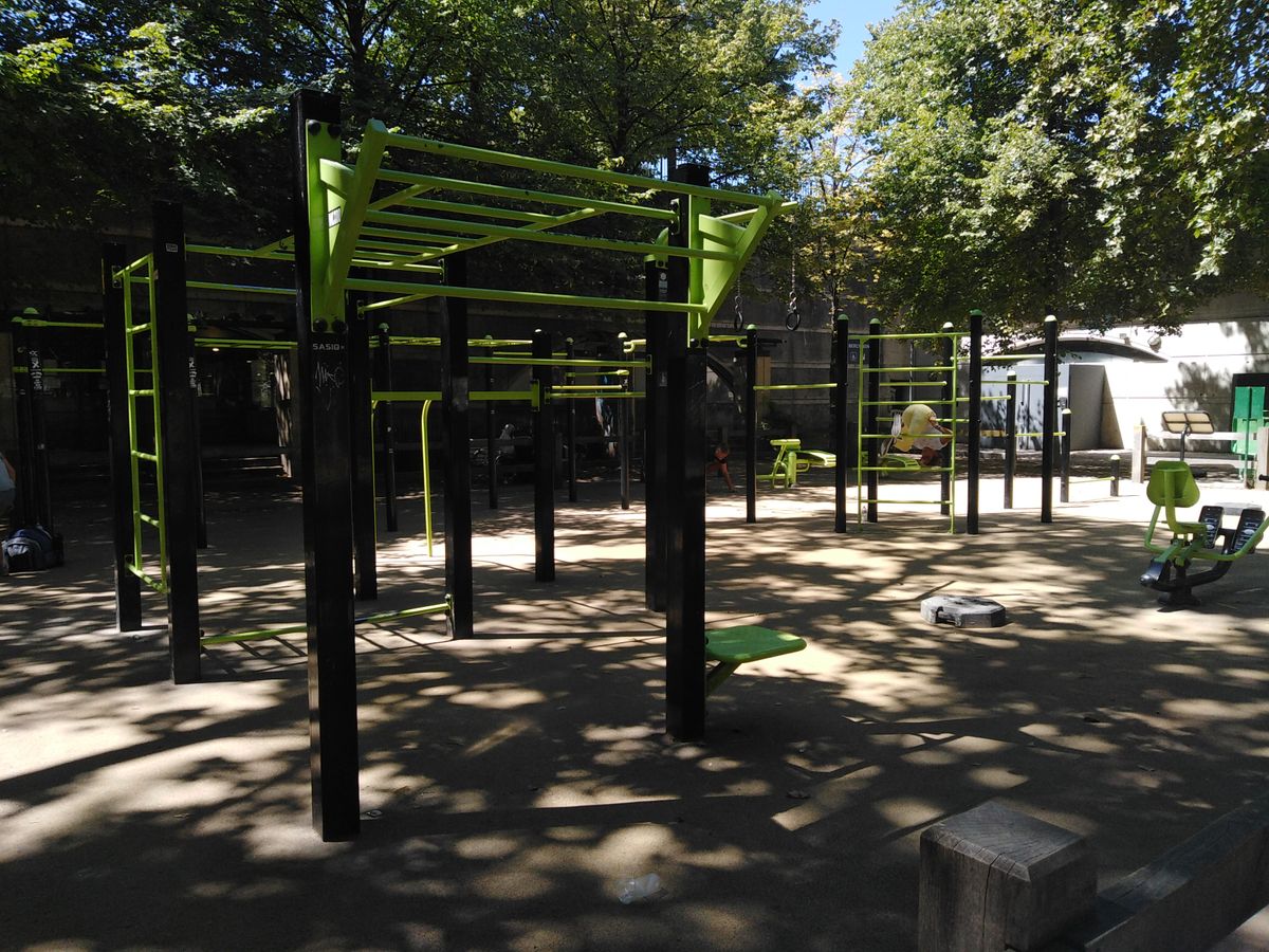 Paris - Calisthenics Park - Parc de Bercy