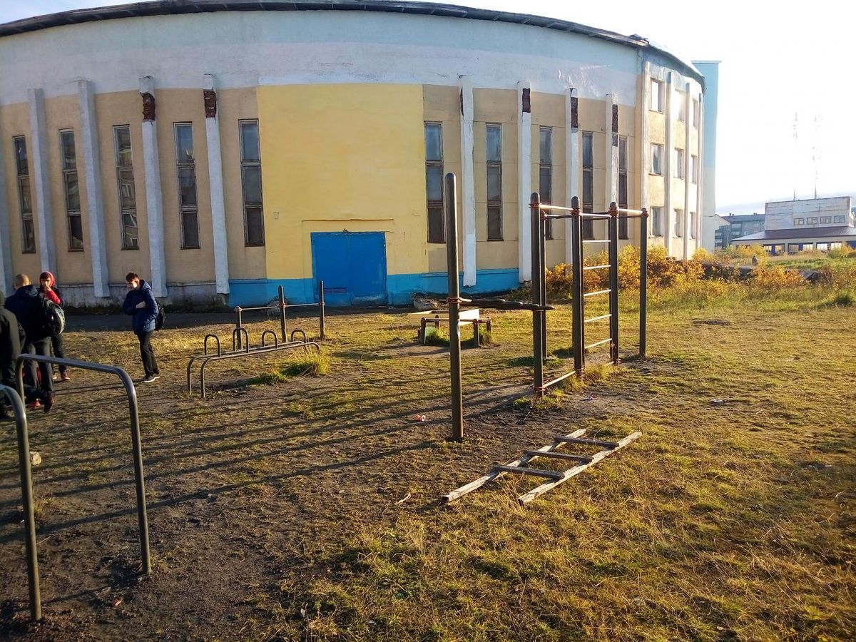 Vorkuta - Street Workout Park - Улица Катаева