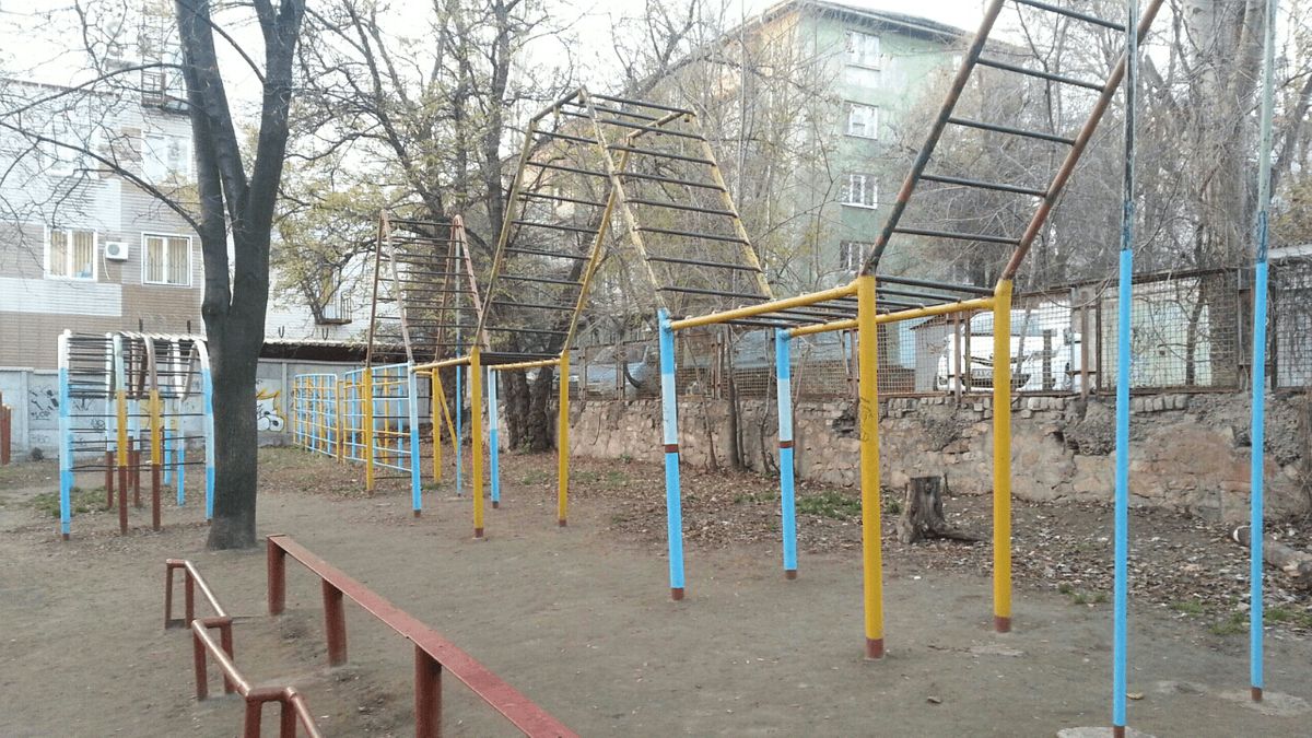 Zaporizhzhya - Street Workout Park - BBQ Grill