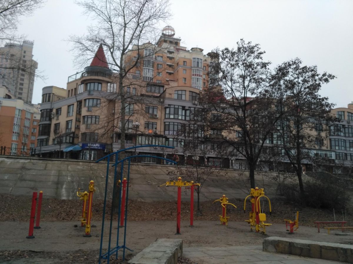 Kyiv - Street Workout Park - Аллея Муз