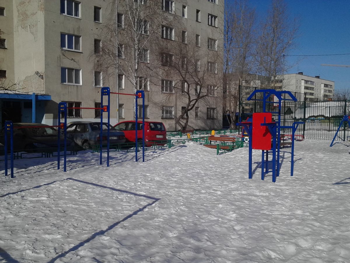 Tyumen - Outdoor Gym - Улица Военная