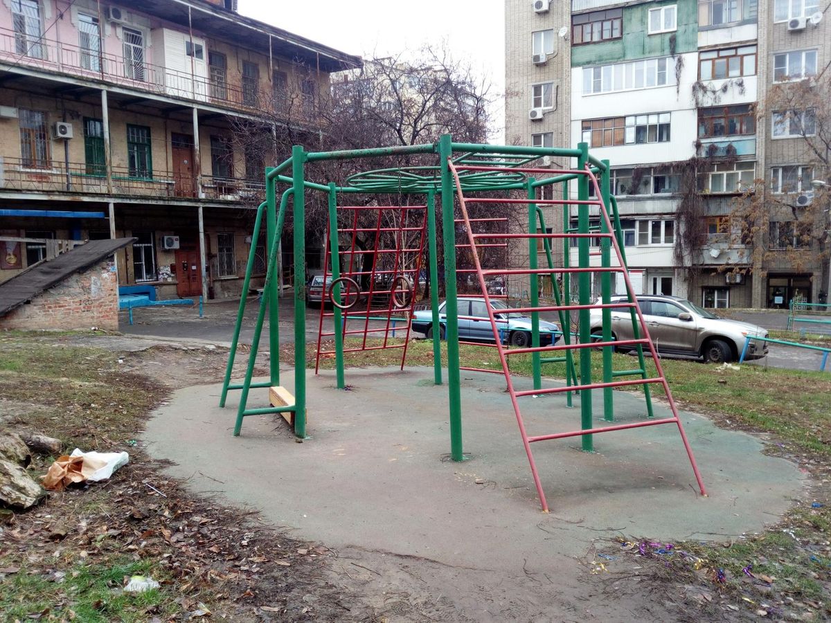 Rostov-on-Don - Calisthenics Park - Стомадент