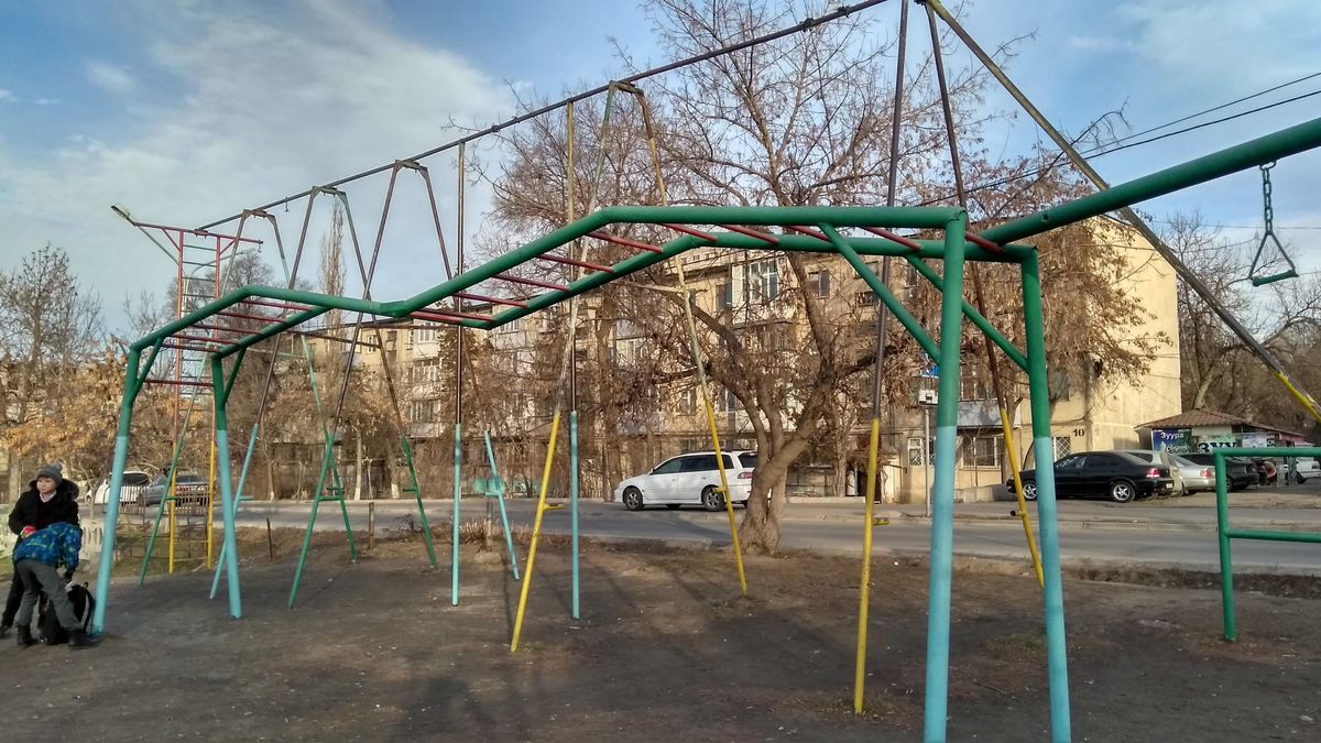 Bishkek - Outdoor Gym - Pump Iron