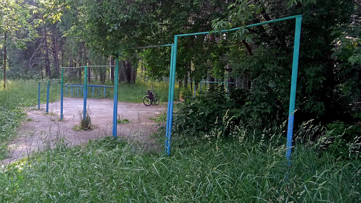 Novosibirsk - Street Workout Park - Проспект Строителей