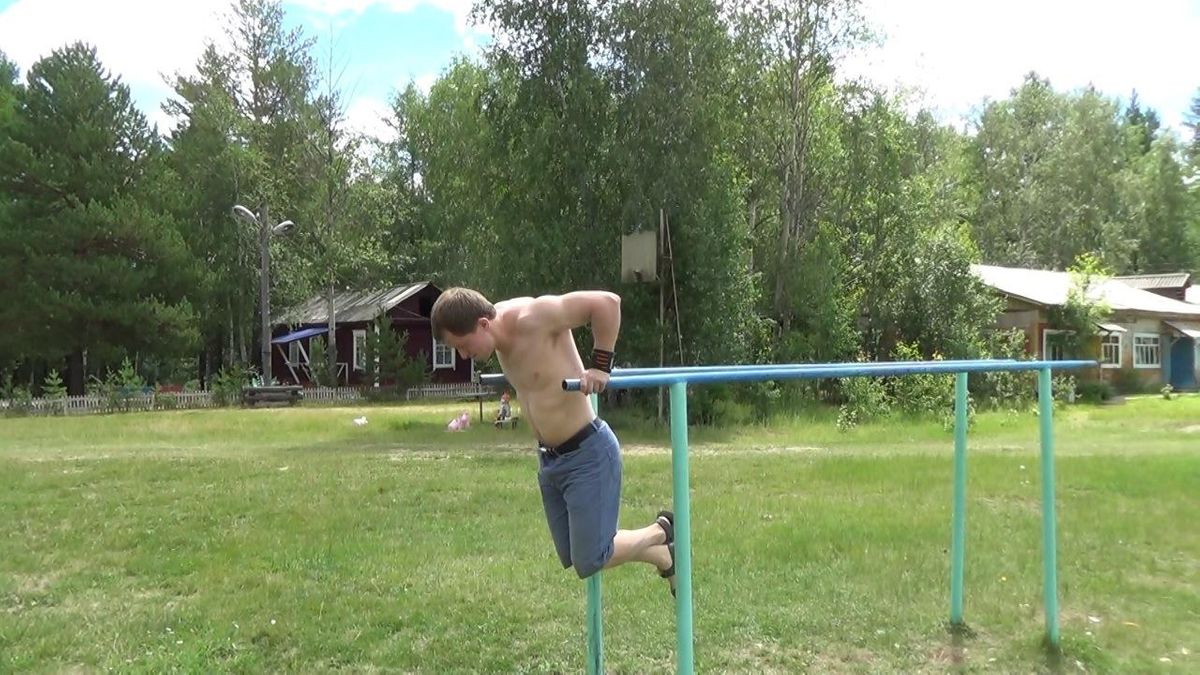 Воркаут турник и брусья