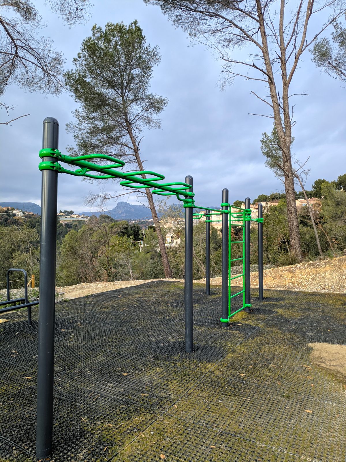 La Gaude - Calisthenics Park - Grande Allée Alpha Du Centaure