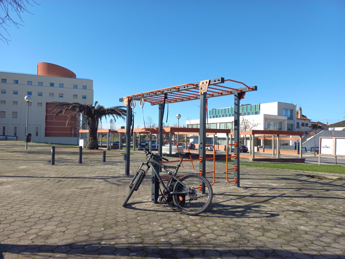 Aveiro - Street Workout Park - Rua Santa Maria Da Feira - 2