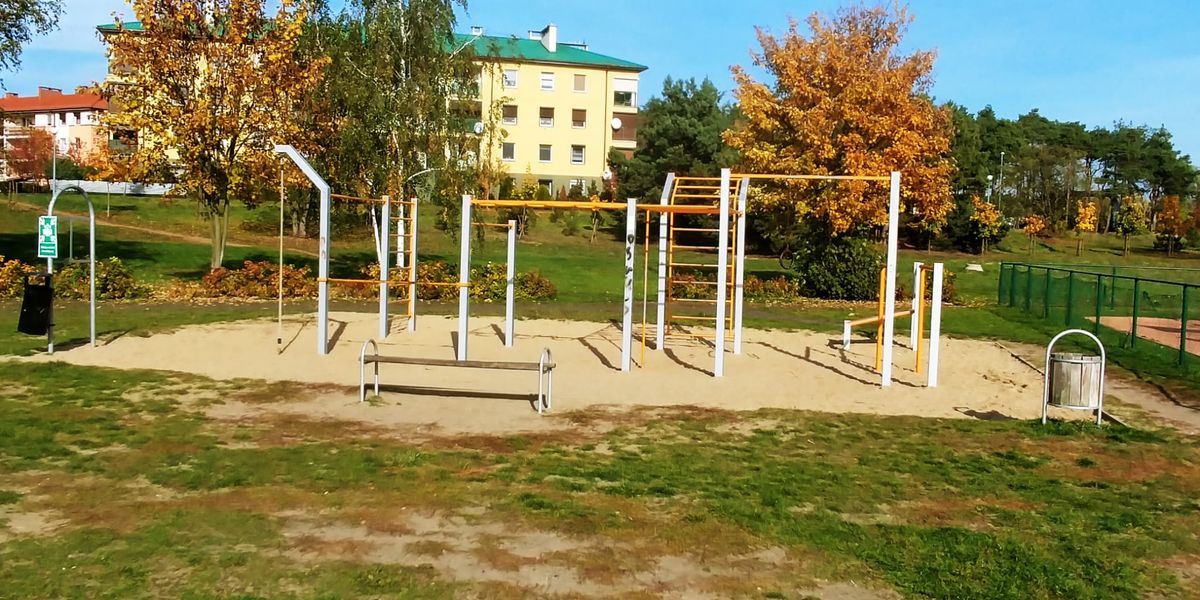 Oborniki - Calisthenics Park - Szkoła Podstawowa nr 4