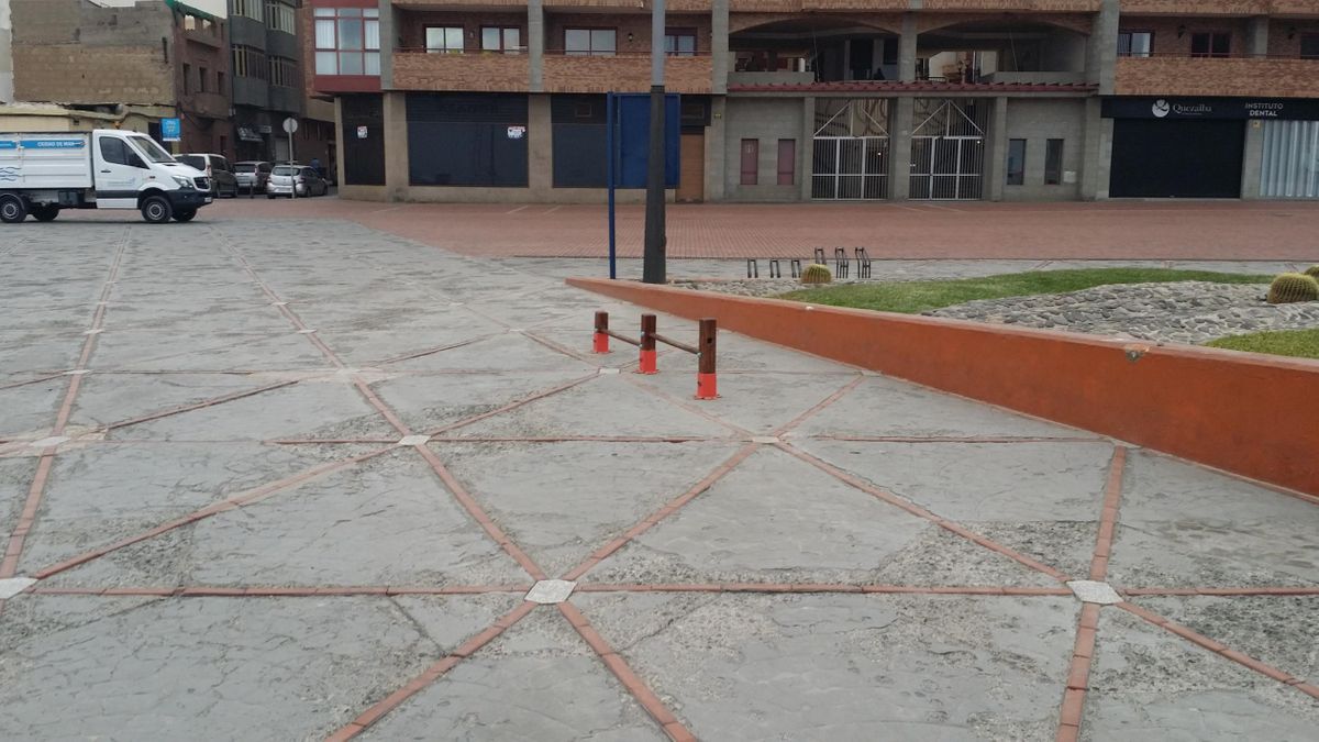 Public Pull Up Bars - Las Palmas de Gran Canaria - Outdoor Fitness Parque de la Musiqua