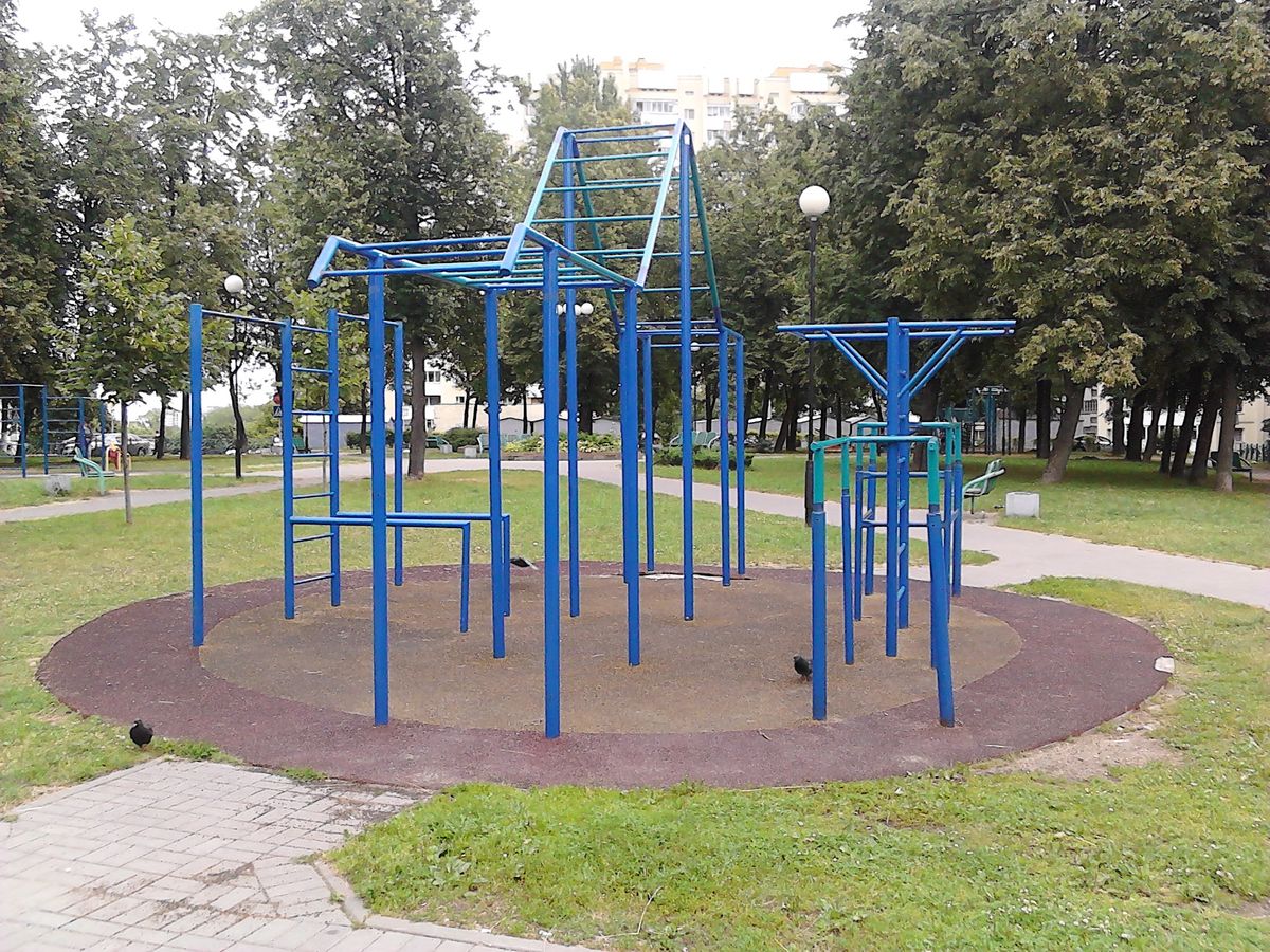 Minsk - Street Workout Park - vulica Hastely