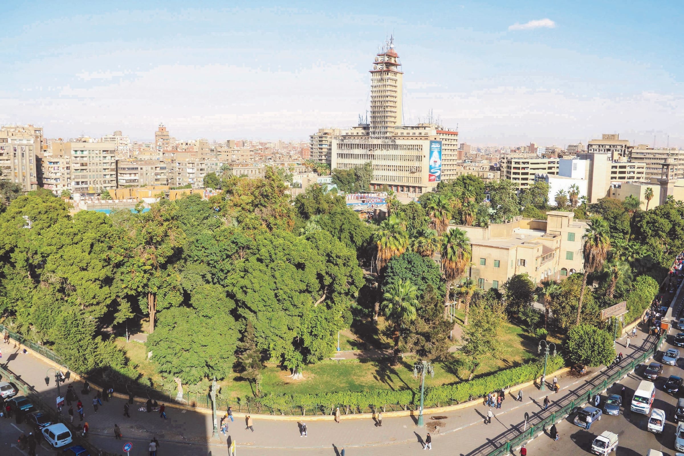 حديقة الأزبكية في وسط البلد