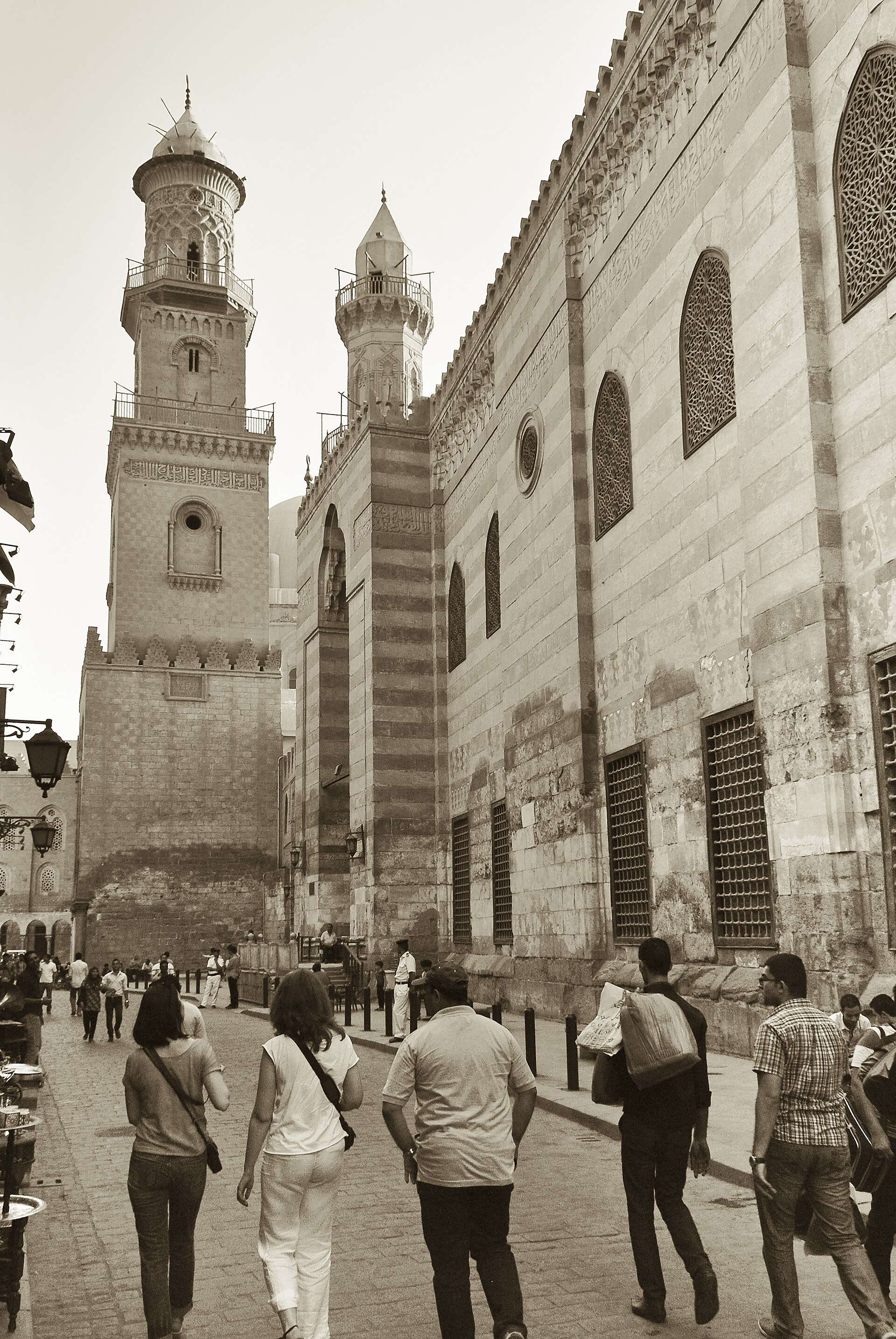 شارع المعز