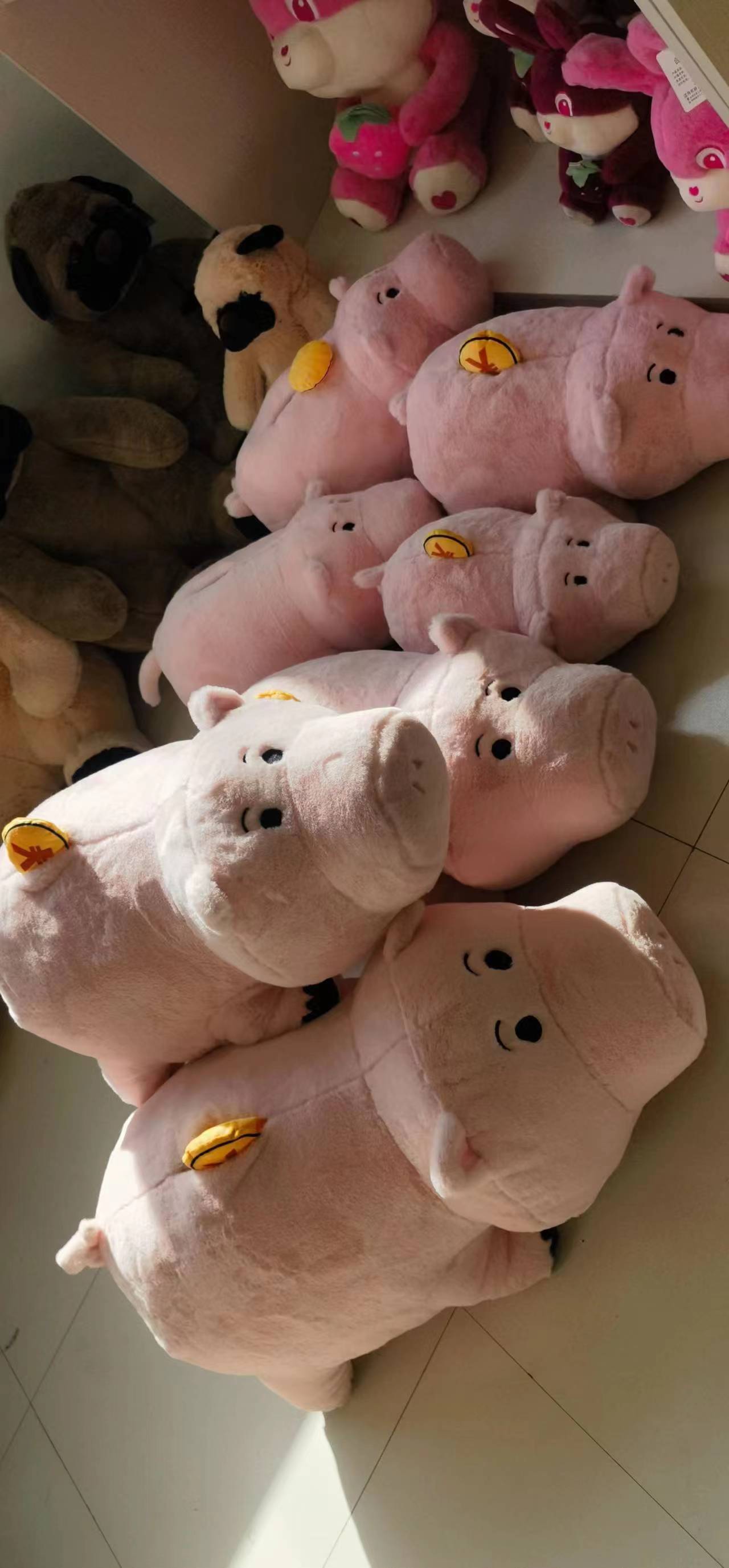 PELUCHE
