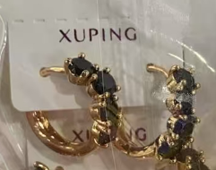 EARRINGS (ARETES)