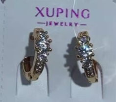 EARRINGS (ARETES)