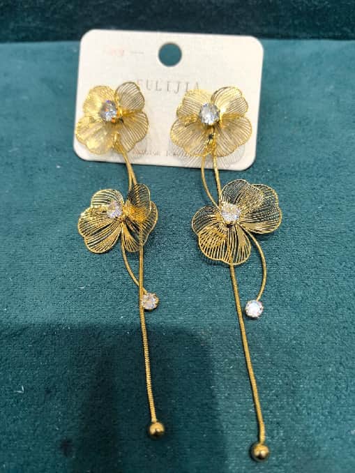 EARRINGS (Aretes largos)