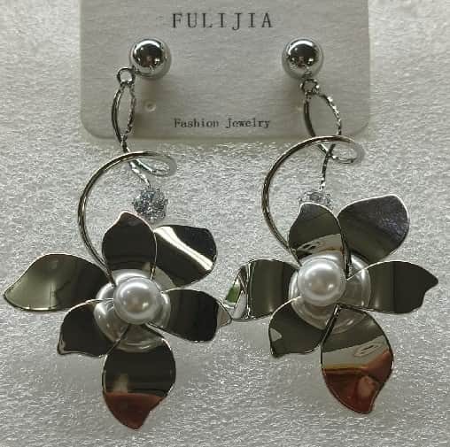 EARRINGS (Aretes largos)