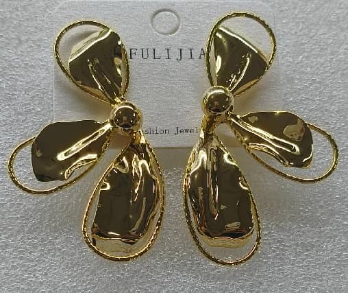 EARRINGS (Aretes largos)