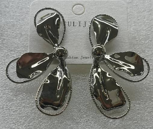 EARRINGS (Aretes largos)