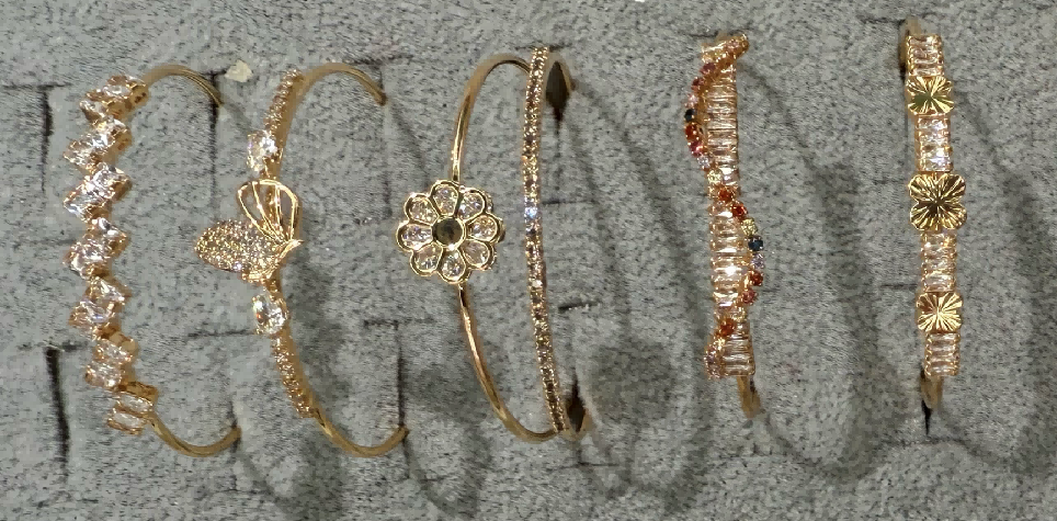 BRACELET (PULSERAS)