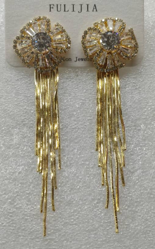 EARRINGS (Aretes largos)