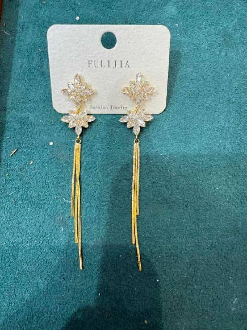 EARRINGS (Aretes largos)